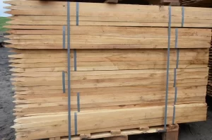 paliki drewniane